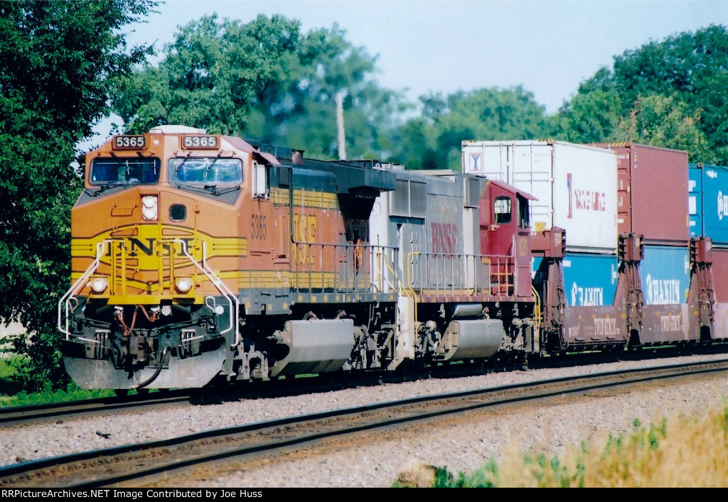 BNSF 5365 East